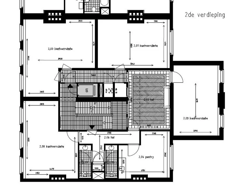 Plattegrond van de tweede verdieping aan de Prof. Tulpstraat met meerdere kantoorruimtes, een hal, pantry en toiletten.